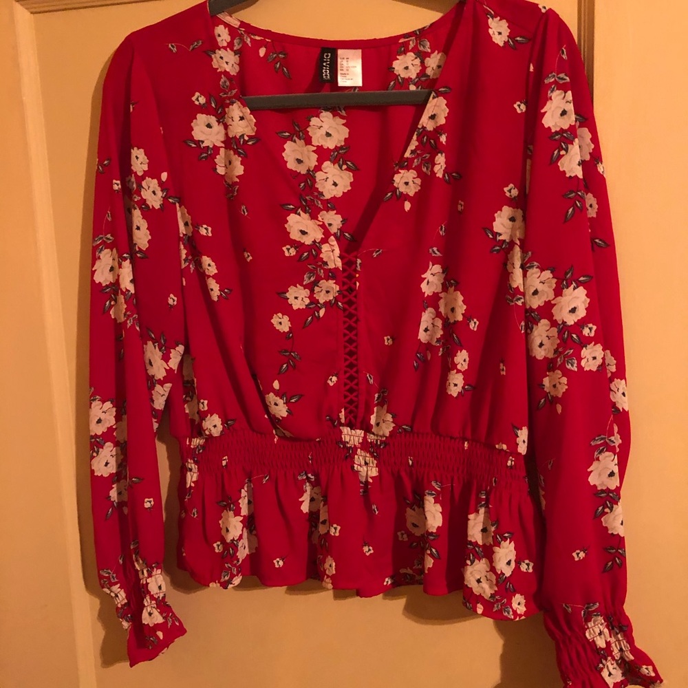 New without tags H&M top